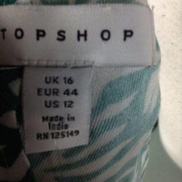 Topshop Green Tie Back printed Crop Top - Picture 6 of 7